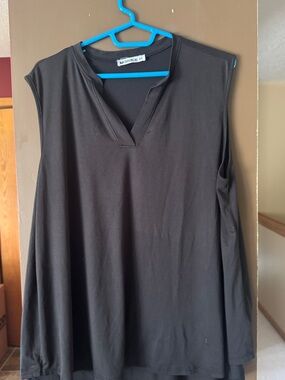 Doublju Black V-Neck Sleeveless Tank Top